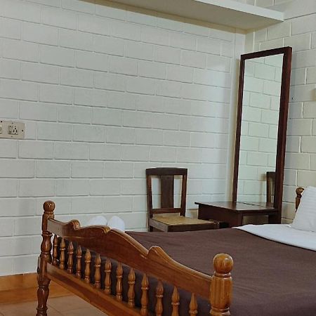 Kuttichira Heritage Home アーラップーザ県 エクステリア 写真